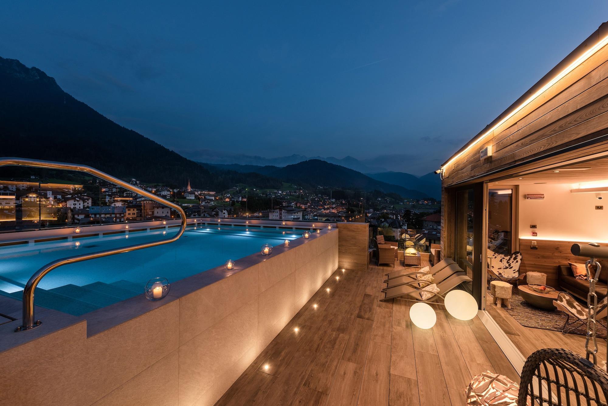 Brunet - The Dolomites Resort 费拉迪普利米罗 外观 照片